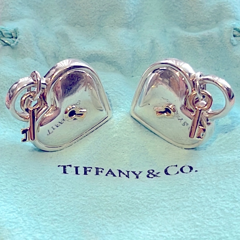 ♡Tiffany & Co™ Vintage Heart Lock &+ Key Earrings. 18K Gold w/ Sterling Silver♡ - Picture 2 of 5